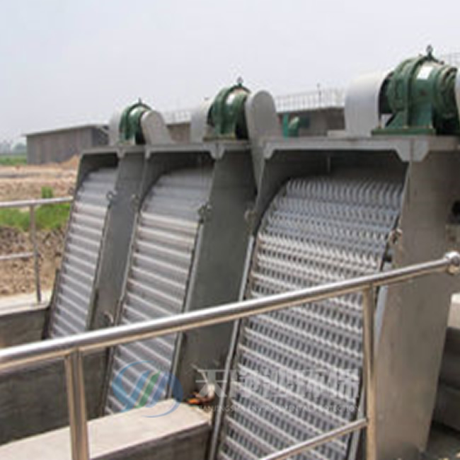 THZ型回转式齿耙格栅除污机